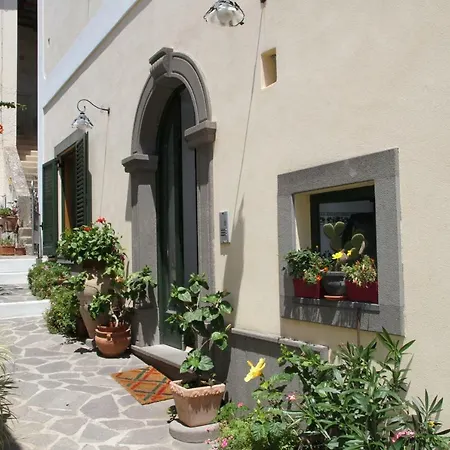 Case Vacanza Il Palmento * Città di Lipari